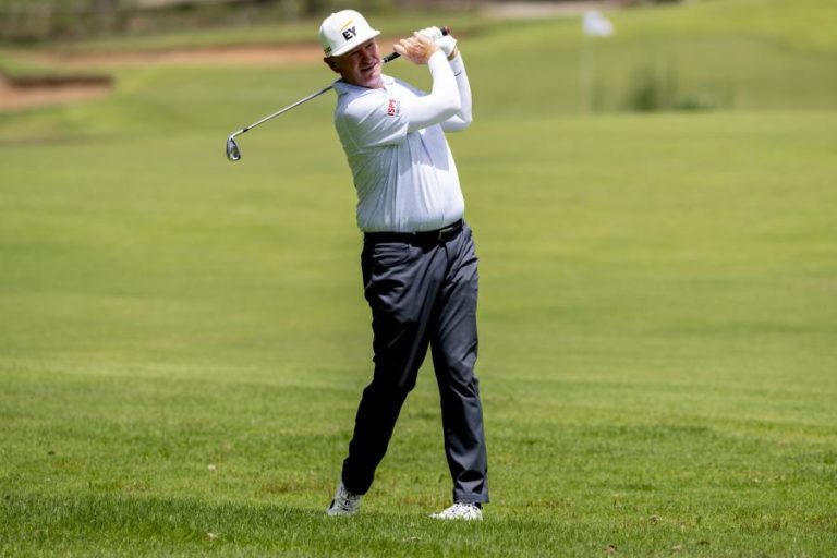Lendas do golfe disputam torneio internacional de três milhões de dólares em Vilamoura