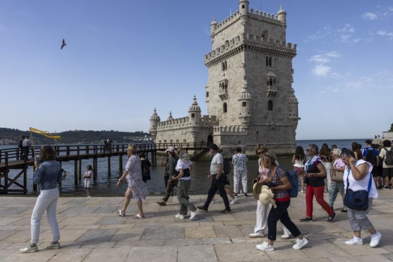 APAV apoiou 282 turistas vítimas de violência em cinco anos