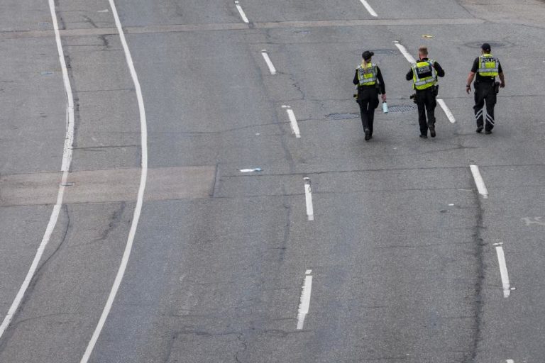 Dois mortos e pelo menos cinco feridos em tiroteio durante festival de rua em Toronto