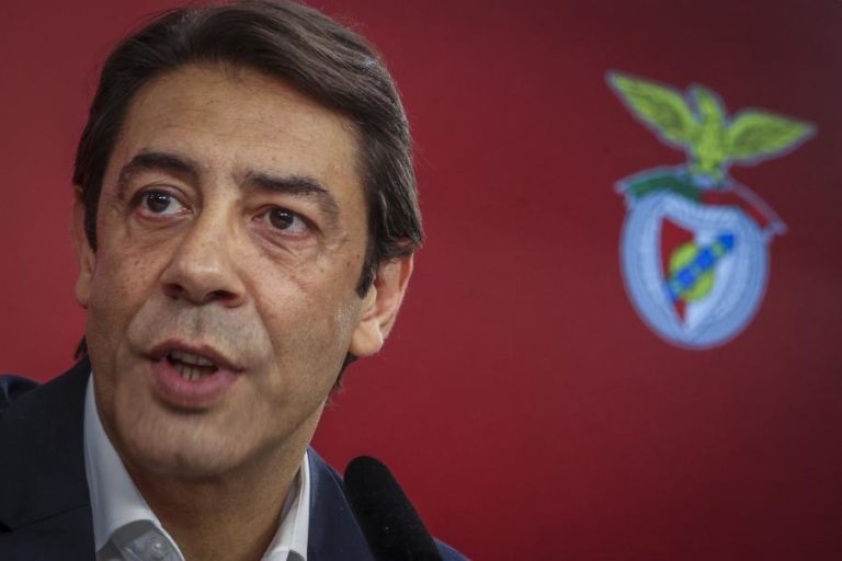 Rui Costa garante mais entradas e saídas no Benfica e eleva expetativas