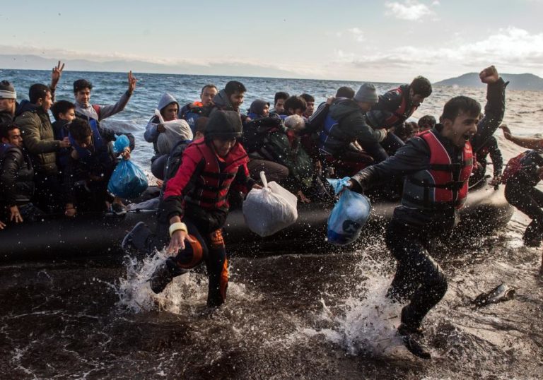 Grupo de 75 líderes, ativistas, prémios Nobel e artistas prometem solidaridade a refugiados