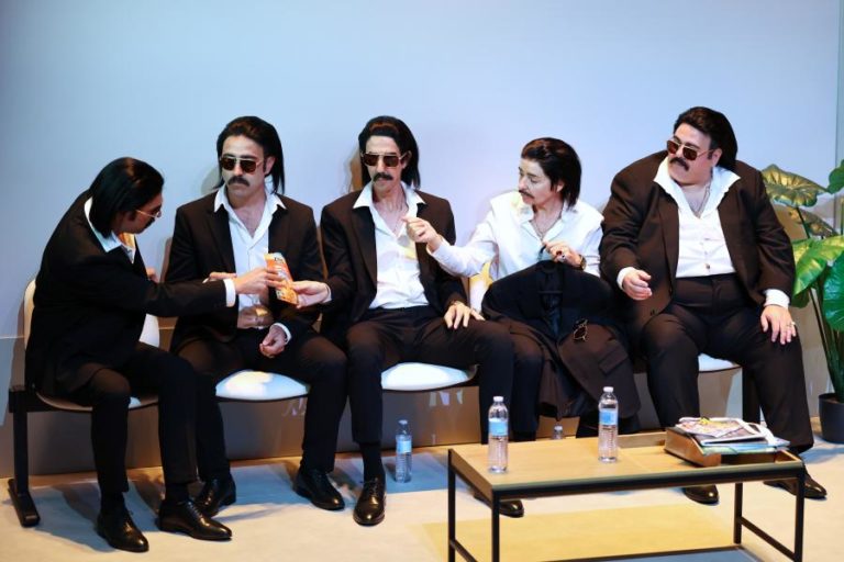 Cinco imitadores de Nick Cave compõem nova peça do Teatro Experimental do Porto