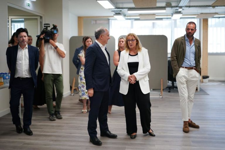 Ministra sublinha aumento das contribuições dos imigrantes para Segurança Social