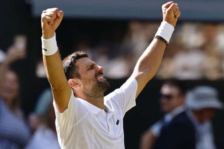 Novak Djokovic vence francês Arthur Rinderknech e garante ‘oitavos’ em Wimbledon