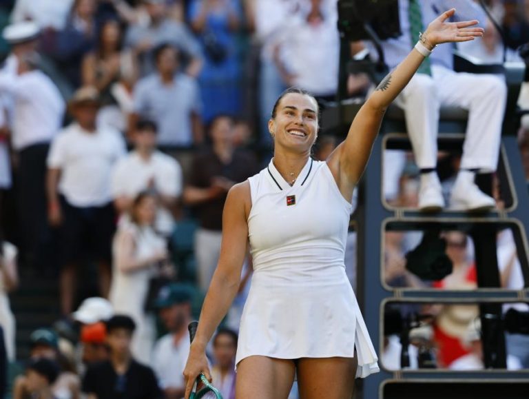 Aryna Sabalenka afasta Jelena Ostapenko e já está nos ‘oitavos’ de Wimbledon
