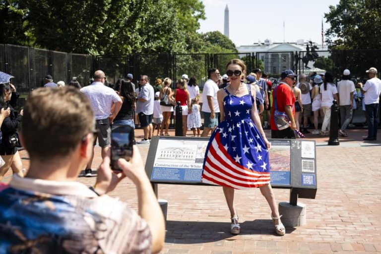 Calor limita festejos da Independência em Washington, mas não trava onda patriótica