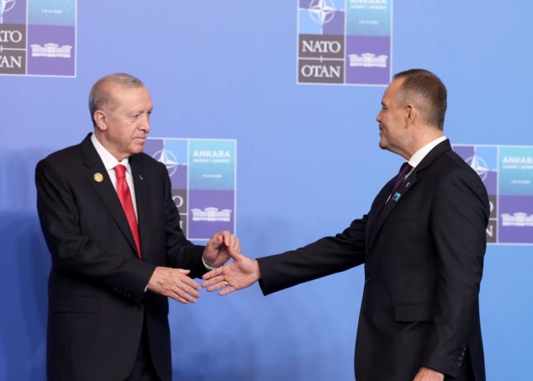Turquia avisa UE que limitar investimentos em Defesa a Estados-membros prejudica Aliança