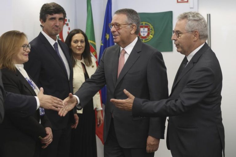 PR espera rápida resolução dos problemas e que confiança no sistema de avaliação de exames fique intacta
