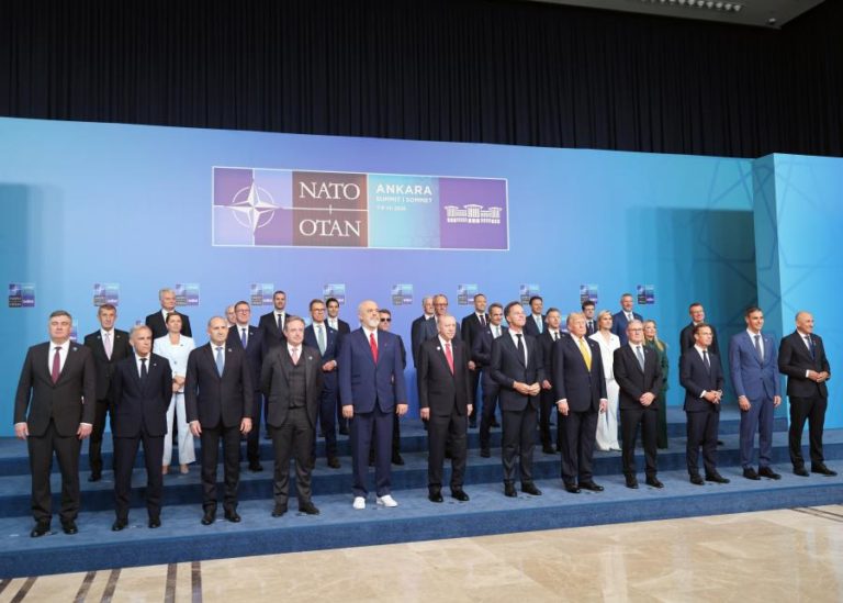 NATO/Cimeira: Aliados reafirmam “compromisso inabalável” com artigo 5.º
