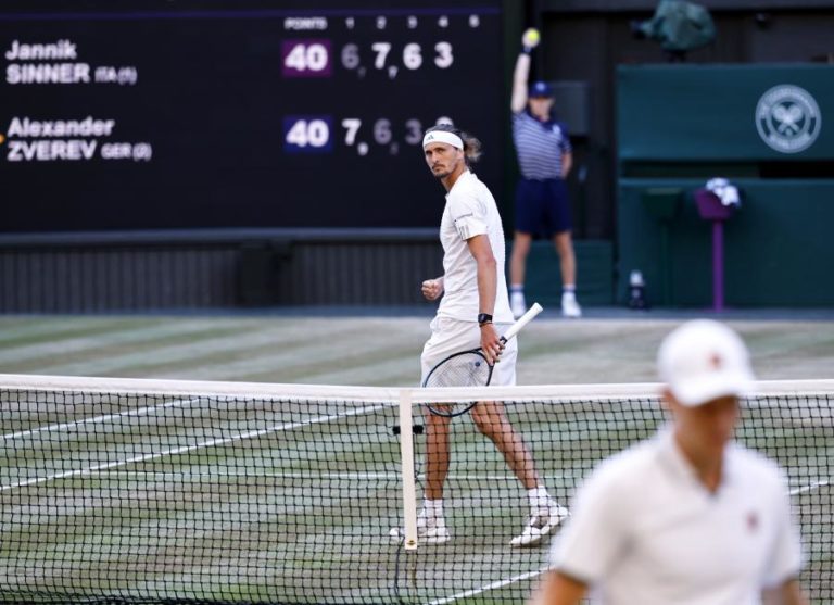 Alexander Zverev sobe a segundo do ranking de ténis após final em Wimbledon