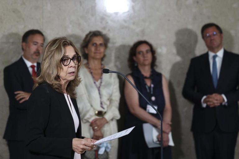 Ministra da Saúde aguarda esclarecimentos do INEM sobre morte de homem em Guimarães