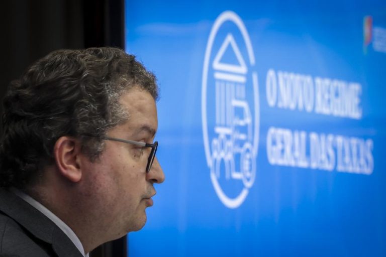 Governo prepara novo regime geral das taxas sem fazer uma rutura — Miranda Sarmento