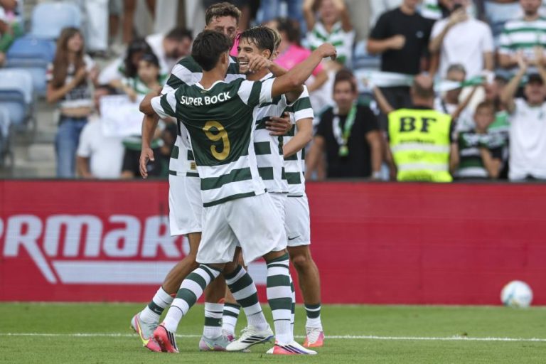 Sporting vence pentacampeões escoceses do Celtic por 4-1 em jogo particular