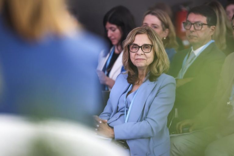 Infarmed dá parecer negativo a medicamentos inovadores para doença de Alzheimer – ministra