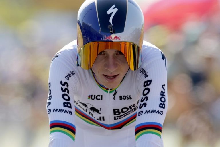 Tour: Evenepoel vence segunda etapa consecutiva ao impor-se no ‘crono’