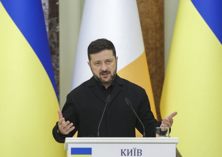 Zelensky afirma que iniciativa da guerra “já não está nas mãos de Putin”