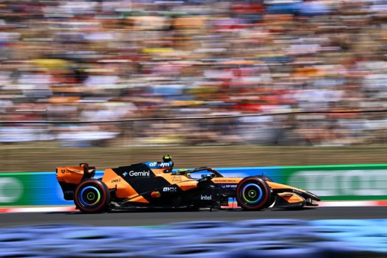 Norris surpreende Mercedes e conquista primeira ‘pole’ da temporada na Fórmula 1