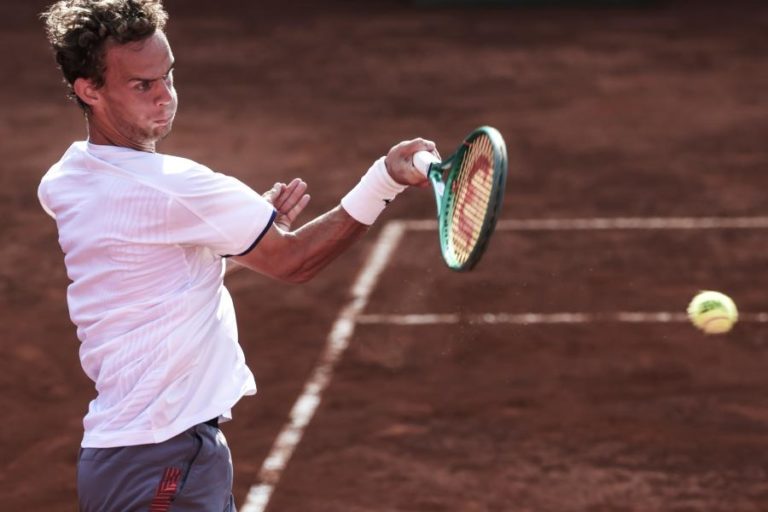Estoril Open: Luca Van Assche conquista primeiro título ATP