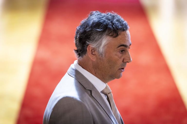 Ministro da Educação participa na segunda-feira em reunião da Comissão Permanente