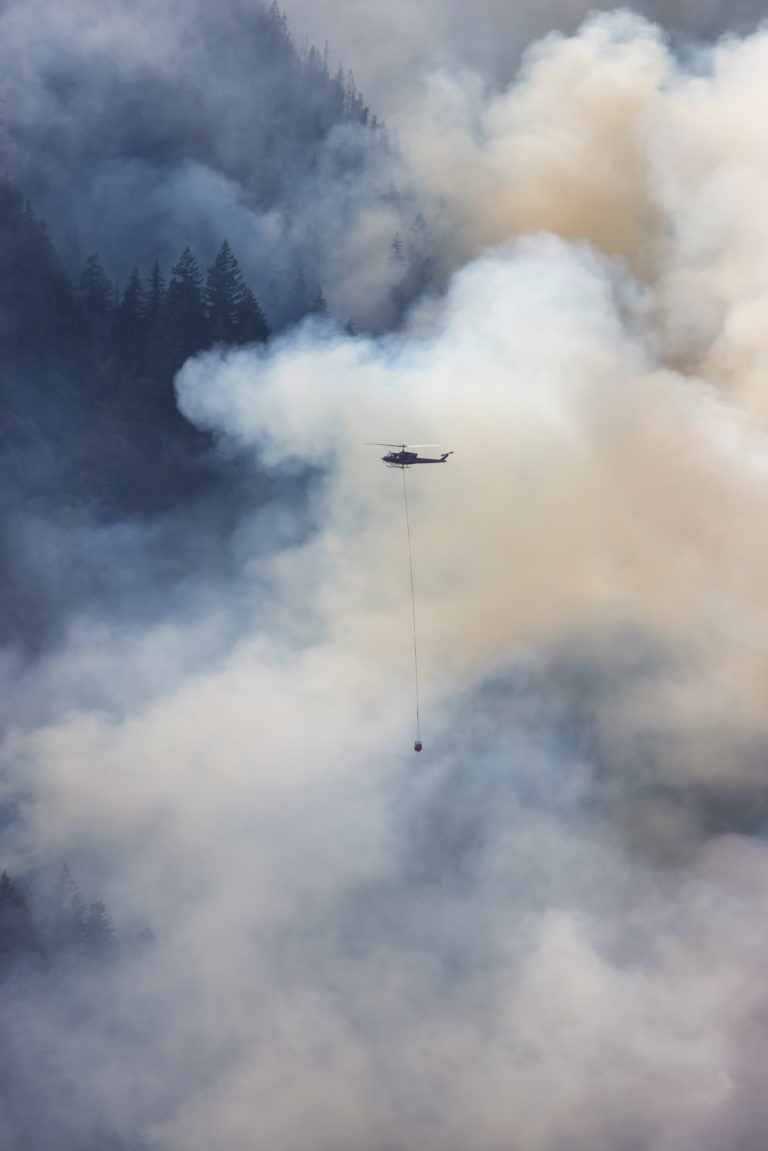 Cerca de 200 incêndios mantêm comunidades em alerta