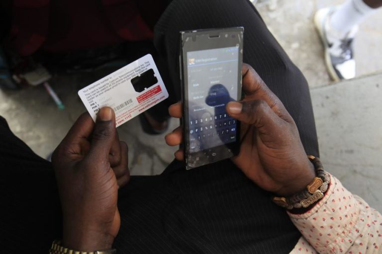 Cabo Verde regista queda nas assinaturas de Internet e ligeiro aumento de cartões móveis