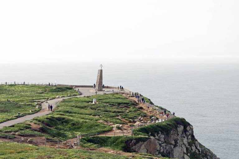 Farol do Cabo da Roca abre terreiro ao público para observar eclipse solar