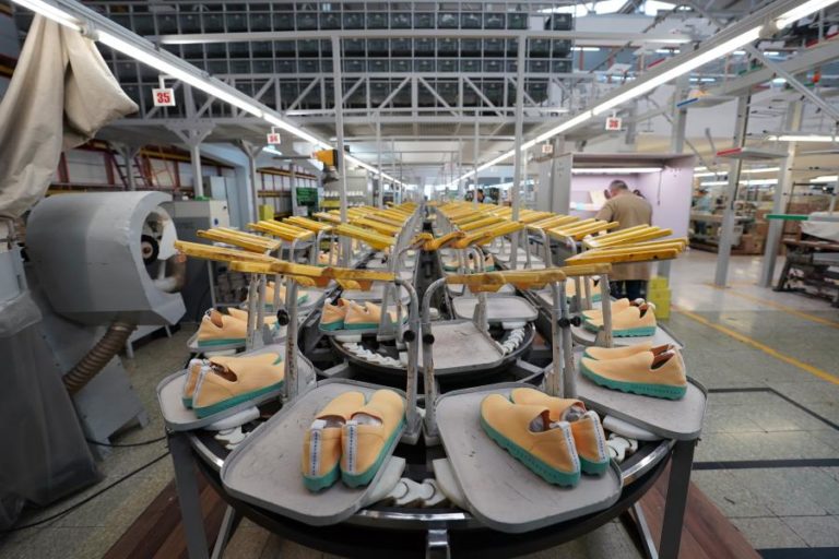 Exportações portuguesas de calçado caem 2,1% para 813 ME no 1.º semestre