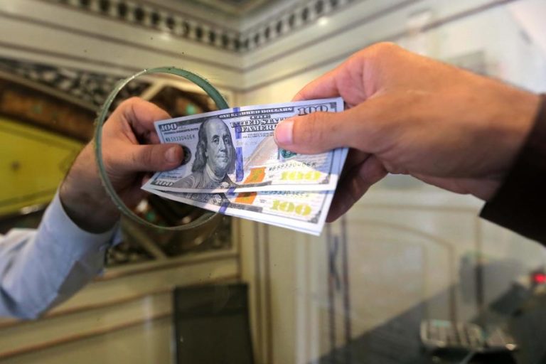 Alguns membros da Fed recomendam subida dos juros se inflação não diminuir