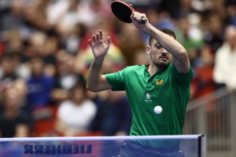 Marcos Freitas e Tiago Apolónia afastados do Europe Smash de ténis de mesa