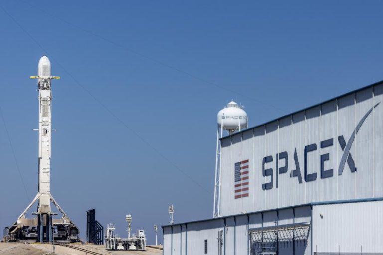 SpaceX vai construir base espacial nos EUA no valor de 86.000 ME