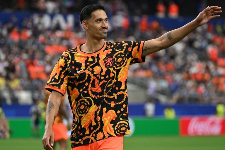Tijjani Reijnders troca Manchester City pelo Al Qadsiah