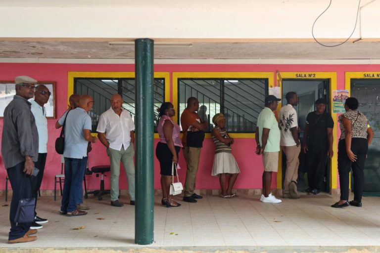 Governo são-tomense aumenta pensão mínima 8 euros a partir de setembro
