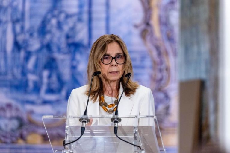 Ministra garante serviços minimos se greve no INEM não for suspensa