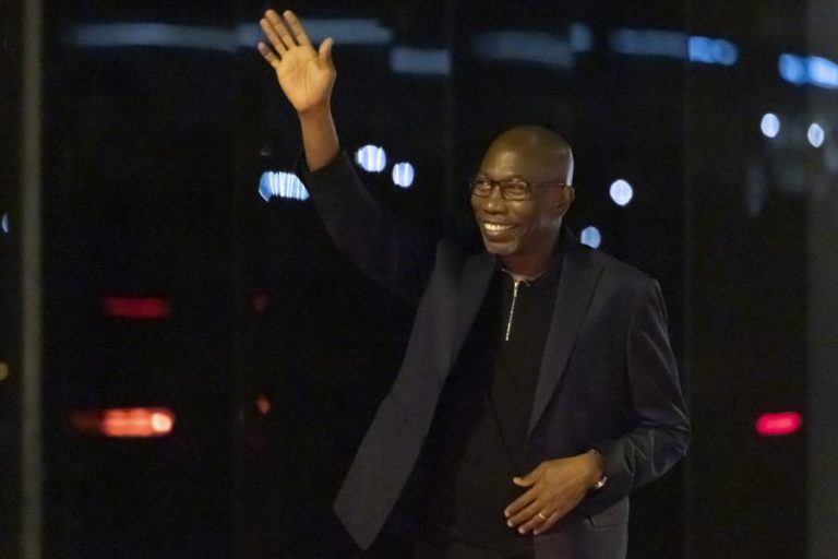 Líder eleito do parlamento da Guiné-Bissau apela ao boicote ao referendo constitucional de domingo