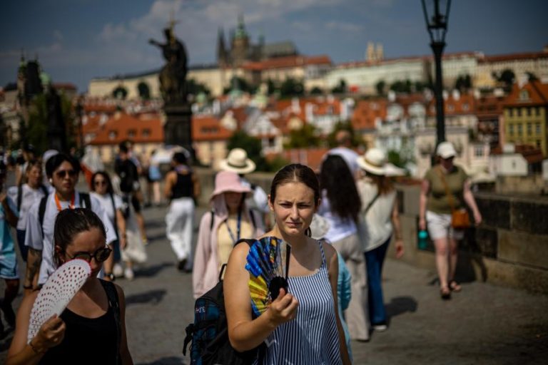 Calor extremo de 2026 na Europa será o “novo normal” do futuro – peritos
