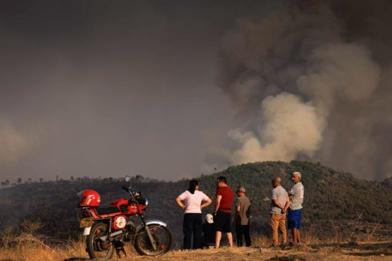 ANEPC está a avaliar resposta do comando no combate ao fogo em Carrazeda de Ansiães
