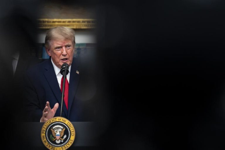Trump prevê acordo com Canadá para suspender tarifas “muito justo” para ambos países
