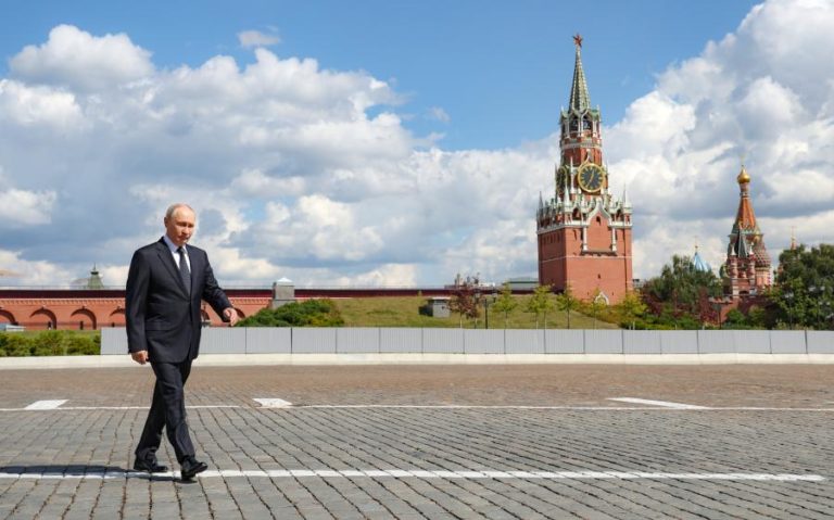 Kremlin acusa Reino Unido de “participar na guerra” ao lado da Kiev