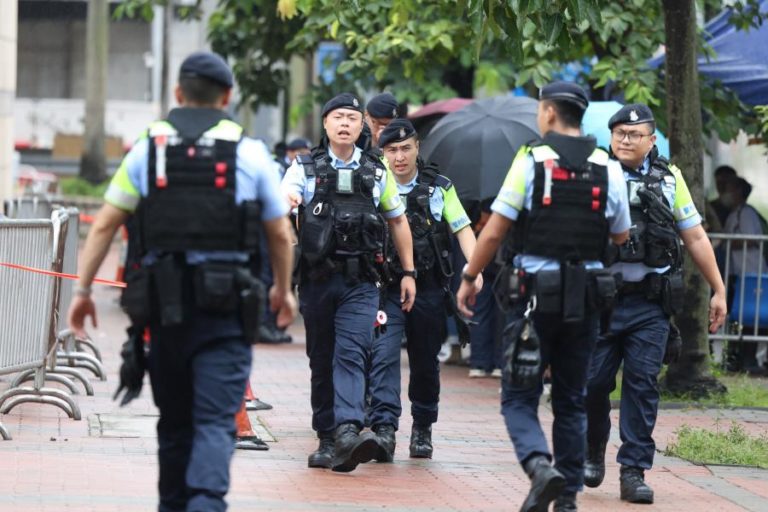 Ativistas condenados em Hong Kong por organizarem vigílias históricas de Tiananmen