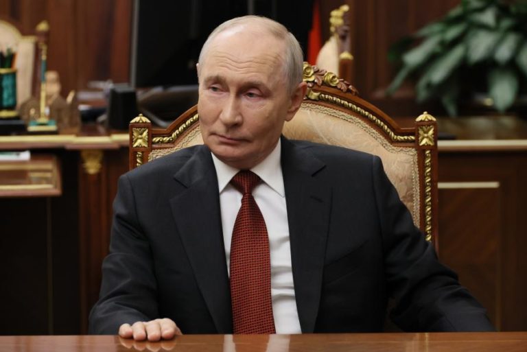 Putin afirma que tem combustíveis sob controlo apesar de ataques ucranianos