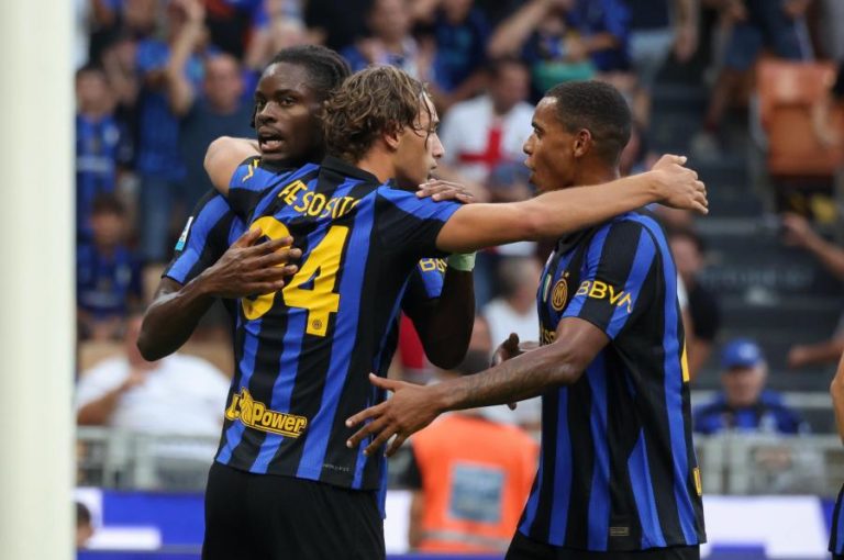 Campeão Inter entra no ‘calcio’ a vencer Monza que marcou por Gustavo Varela