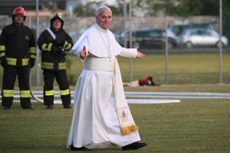 Papa pede católicos abertos à mudança que recusem fazer da religião uma “mera tradição”