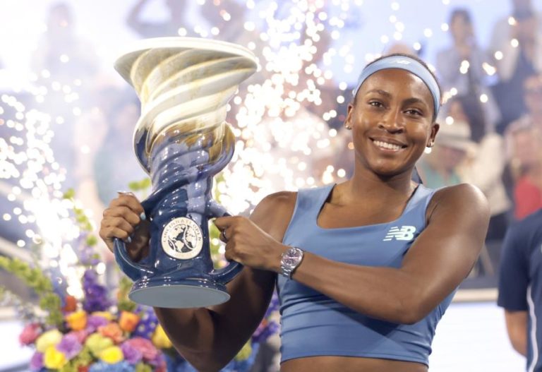 Tenista Coco Gauff vence Jessica Pegula e conquista título em Cincinnati