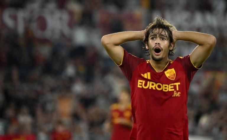 Roma entra a golear na Serie A com Rodrigo Mora como titular