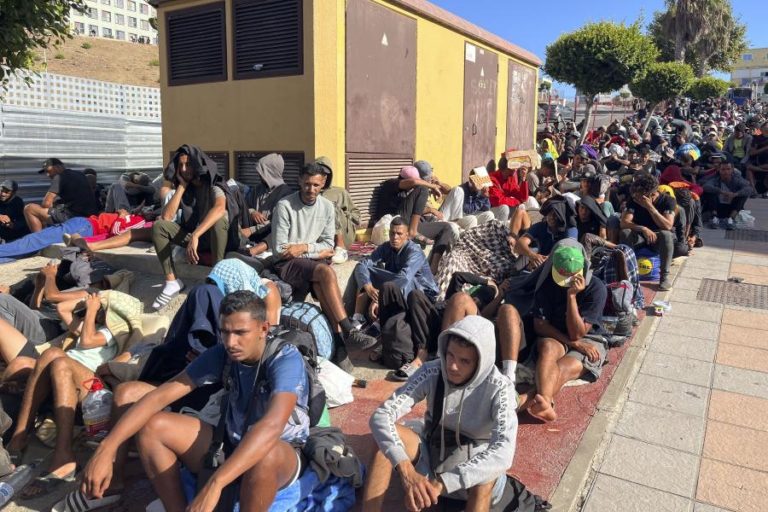 Governo espanhol destina 25 ME para assistência a menores em Ceuta