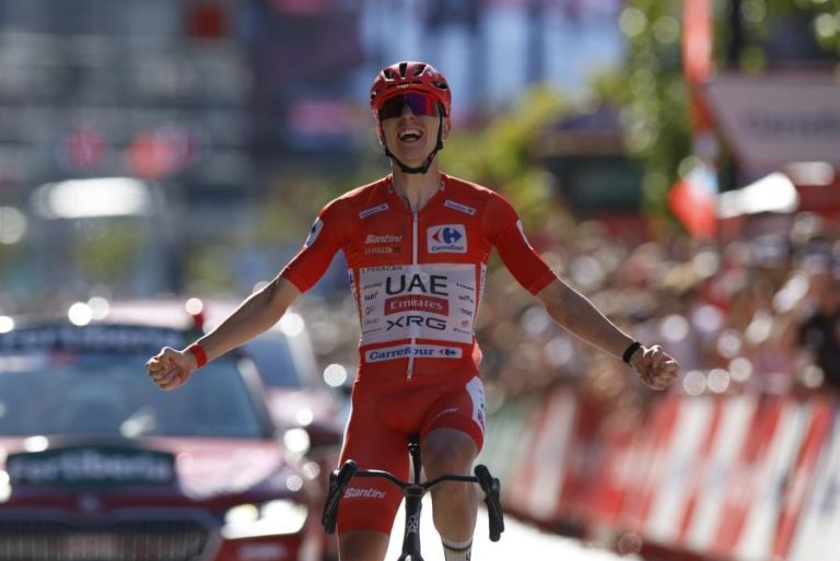 Esloveno Pogacar vence quarta etapa da Vuelta e destaca-se ainda mais na frente