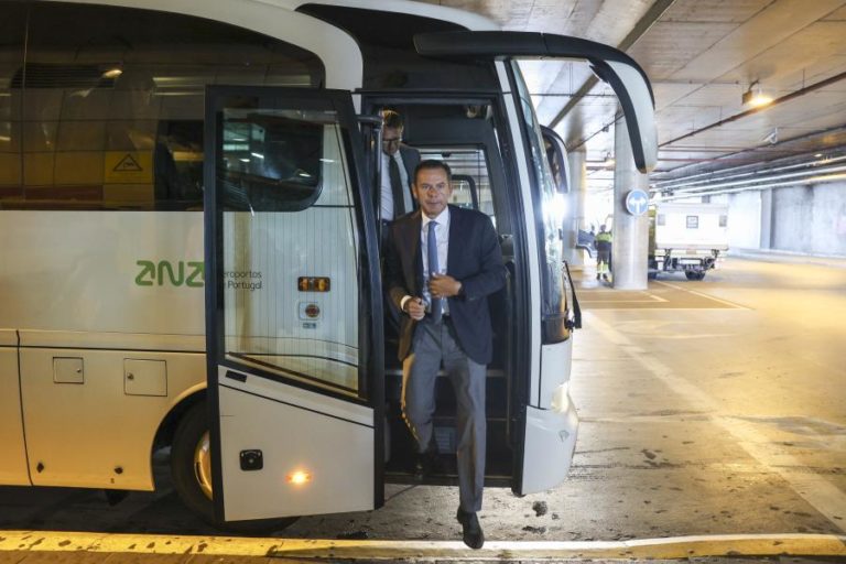 Primeiro-ministro rejeita alterações ao sistema da segurança social na atual legislatura