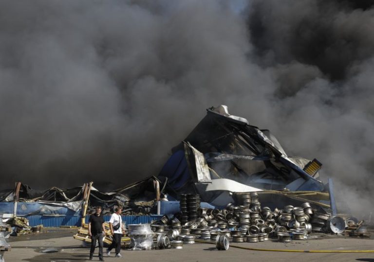 Balanço de ataque russo perto de Kiev sobe para 37 mortos