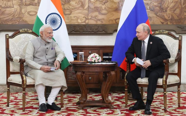 PM indiano pede fim da guerra na Ucrânia durante reunião com Putin