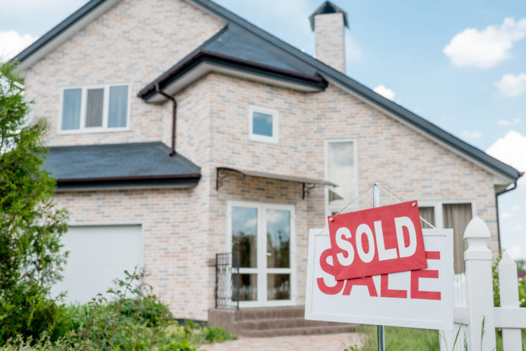 Vendas de casas recuam no Canadá, mas mercado fica mais equilibrado